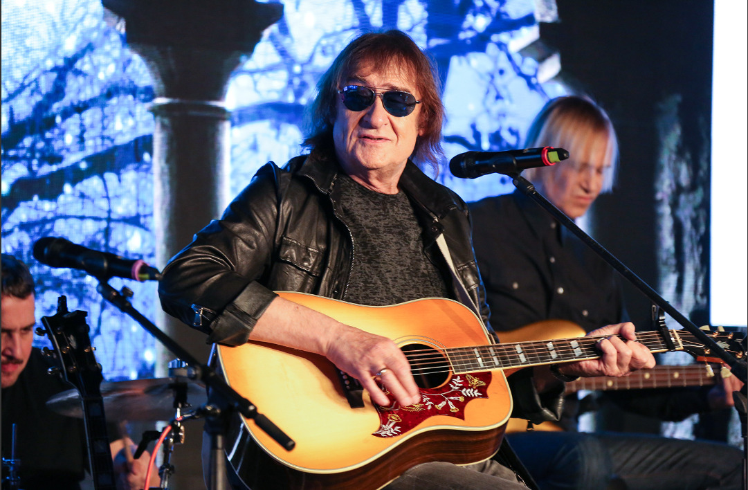 „Alle Winter wieder“ – Kult-PUHDY Maschine rockt festlich