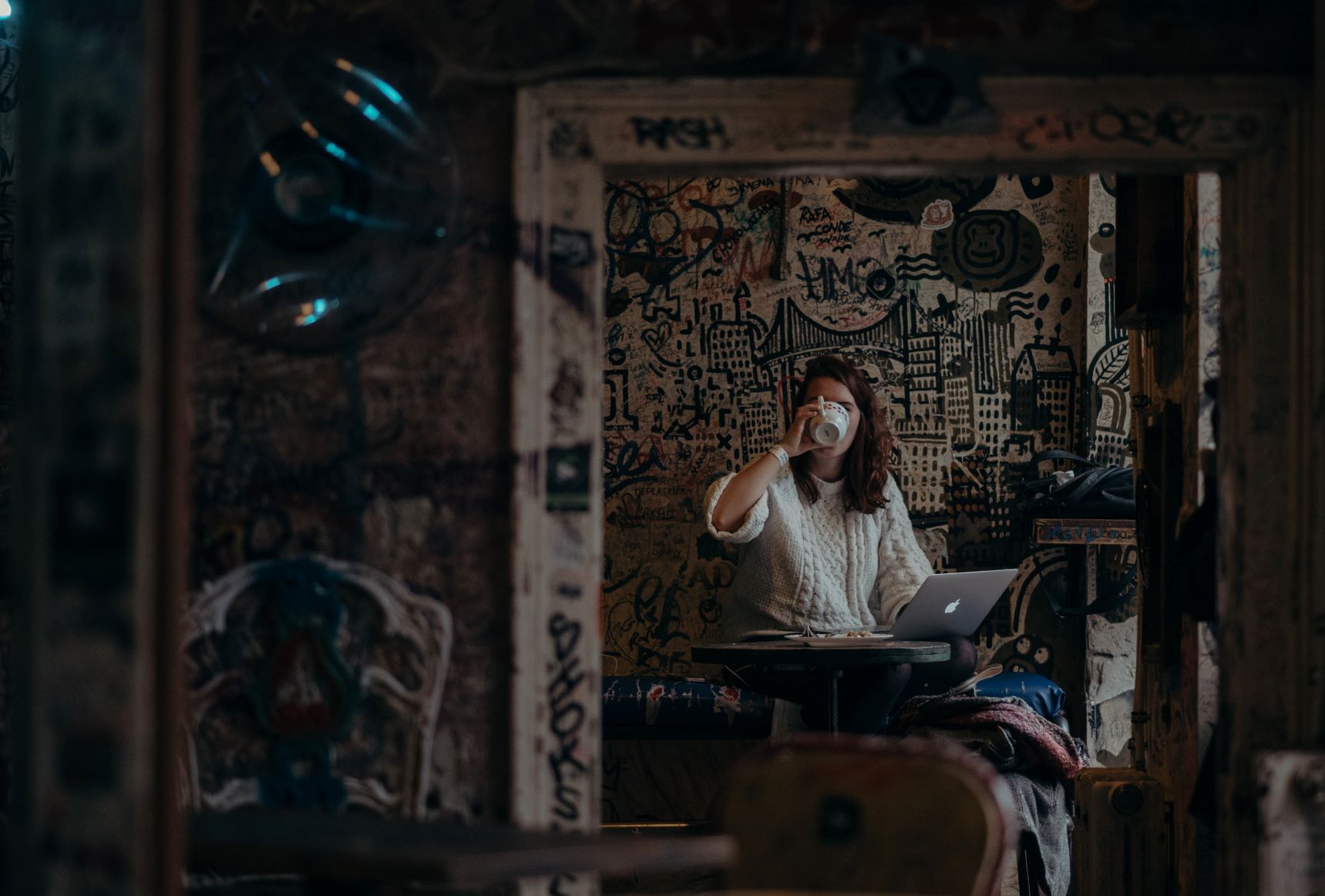 Altersvorsorge – geprellte Frau investiert nach Anlagebetrug nur noch in sich selbst!