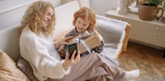 Wenn Mütter die Kinder auf Instagram posten – Web-Community diskutiert