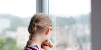 Das Mädchen, das nicht winken darf – Web-Diskussion um Schul-Ritual