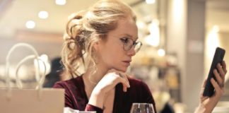 Das Schweigen nach dem 1. Date: Soll SIE sich bei IHM melden?