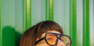 „Er ist wieder online“ – Der Denkfehler beim Parallel-Dating