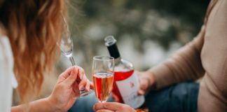 Beste Freundin des Partners: No Go oder völlig okay?