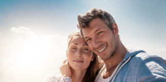 10 Jahre Altersunterschied in Beziehungen: Paarberater sieht`s problematisch