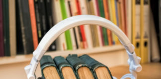 „Seitenweise Glück“: Zwei Frauen moderieren neuen Bücherpodcast