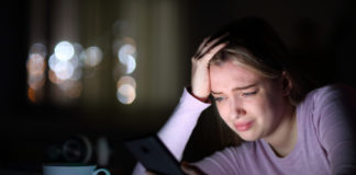 Liebe zu einem Parallel-Dater: Wenn FRAU vom Casanova nicht loskommt