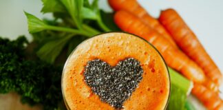 Fasten: Mit diesen Expertinnen neue Kraft tanken! Suppentasse mit Herz