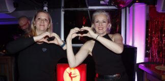 Flirtet es sich auf Mallorca leichter, Frau Klos? Singleparty-Veranstalterin im Kurz-Interview Bettina Klos