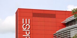 ESPRIT: Endstation Auktionshaus, doch auf Mode hoffen Schnäppchenjäger vergebens Esprit