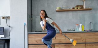 Geldsegen & Putzdamen: Zwei kuriose Fälle aus Italien und Großbritannien Putzfrau