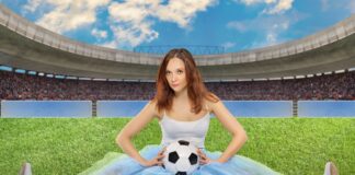 Date-Anfragen wegen Wohnung mit Stadion-Blick: Engländerin berichtet Kurioses Frau auf Fußball