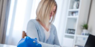 Mit Aktien für später vorsorgen – diese Podcasts machen den Einstieg leicht Aktie