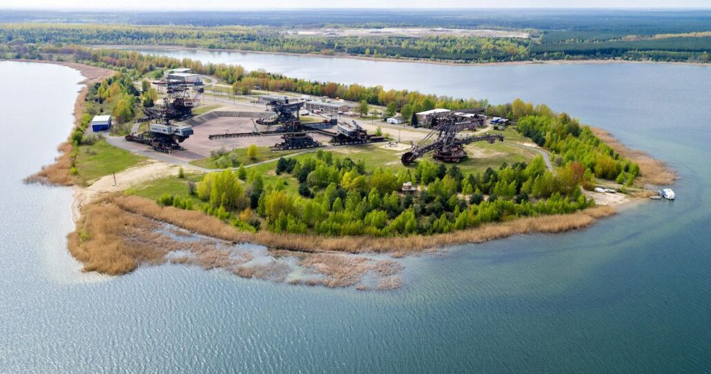 Ferropolis am Wasser