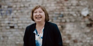 Was von uns bleibt – Warum Erinnerungen festzuhalten ein Geschenk ist Miriam Schuler begleitet Erinnerungen