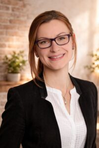 Dr. Nicole Kreiter